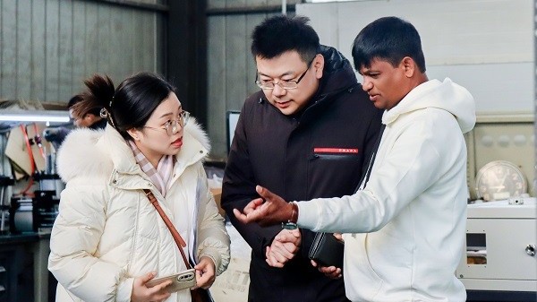 孟加拉國客戶考察公司并采購設備！